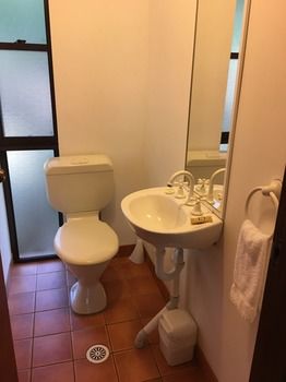 Avoca Beach Hotel & Resort - Accommodation Coffs Harbour 6