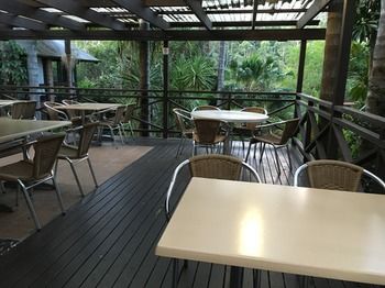 Avoca Beach Hotel & Resort - Accommodation Coffs Harbour 8