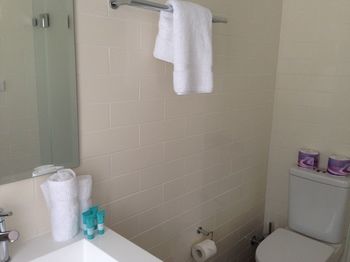 Huskisson Beach Bed And Breakfast - Accommodation Coffs Harbour 19