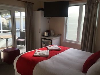 Huskisson Beach Bed And Breakfast - Accommodation Coffs Harbour 36