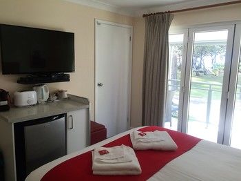 Huskisson Beach Bed And Breakfast - Accommodation Coffs Harbour 42