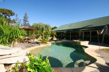 Relaxin - Accommodation Coffs Harbour 9