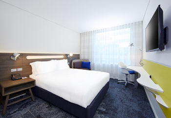 Holiday Inn Express Sydney Macquarie Park - Accommodation Coffs Harbour 3