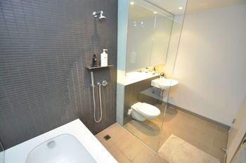 Camperdown 908 St Furnished Apartment - Accommodation Coffs Harbour 6