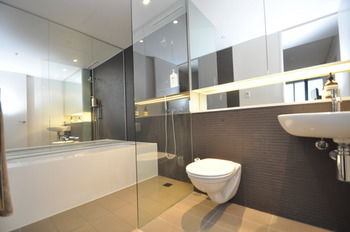Camperdown 908 St Furnished Apartment - Accommodation Coffs Harbour 7
