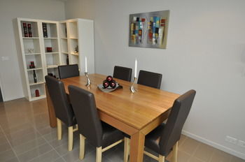 Camperdown 908 St Furnished Apartment - Accommodation Coffs Harbour 16