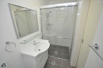 Balmain 2 Mont Furnished Apartment - Accommodation Coffs Harbour 3