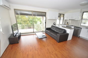 Balmain 2 Mont Furnished Apartment - Accommodation Coffs Harbour 15