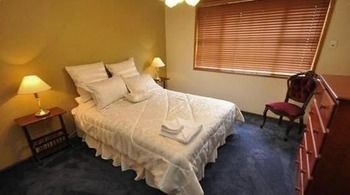Castle Hill 60A Gil Furnished Apartment - Accommodation Coffs Harbour 4