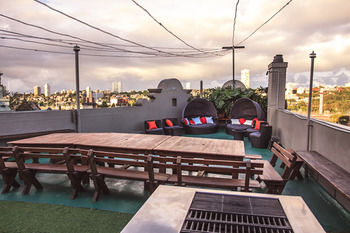 Kings Cross Backpackers - Adults Only - Accommodation Coffs Harbour 2