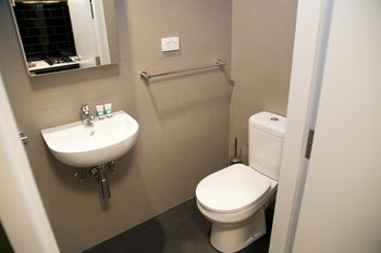 Abercrombie Student Accommodation - Accommodation Coffs Harbour 2
