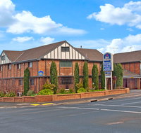 BEST WESTERN Tudor Motor Inn - Accommodation Coffs Harbour