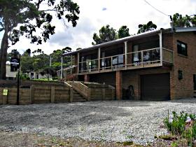 Daniel's Bay Retreat - Accommodation Coffs Harbour 0