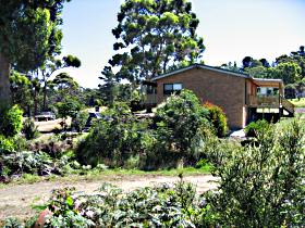 Daniel's Bay Retreat - Accommodation Coffs Harbour 1