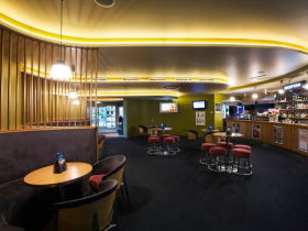 Carlyle Hotel - Accommodation Coffs Harbour 0