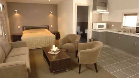 Seymours On Lydiard - Accommodation Coffs Harbour 0