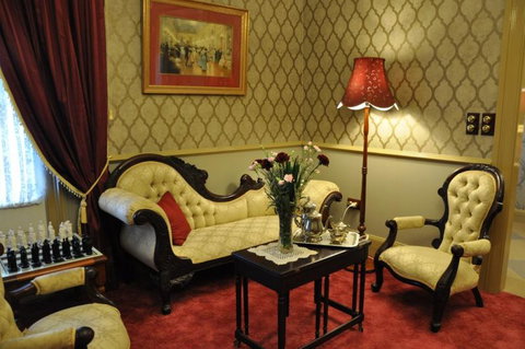 Bli Bli House Luxury Accommodation - Accommodation Coffs Harbour 9