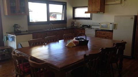 Twin Palms Cottage - Accommodation Coffs Harbour 3