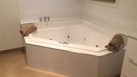 Curdievale Riverfront Lodge - Accommodation Coffs Harbour 2