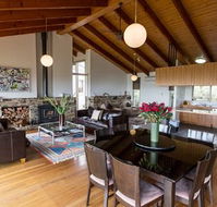 Holmesglen at Eildon - The Homestead - Accommodation Coffs Harbour