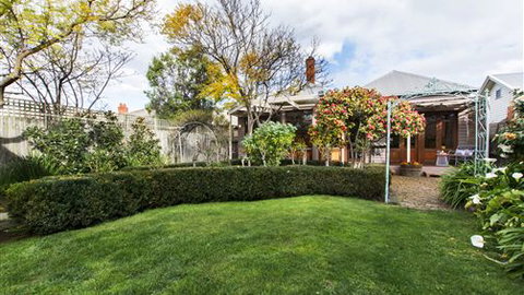 Avalon Guesthouse - Accommodation Coffs Harbour 6
