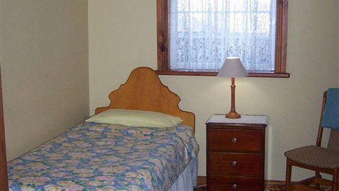 Abaco House - Accommodation Coffs Harbour 2