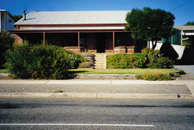 Botts Beach Retreat - Accommodation Coffs Harbour 1