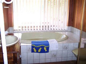 Botts Beach Retreat - Accommodation Coffs Harbour 3