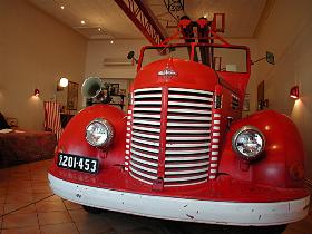 The Fire Station Inn - Fire Engine Suite - Accommodation Coffs Harbour 3