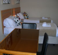3 Sisters Motel  Cottage - Accommodation Coffs Harbour