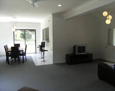 A Beach 'N Reef Motel - Accommodation Coffs Harbour 0