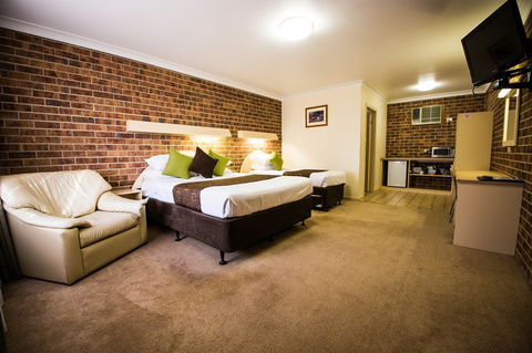 A-Line Motel - Accommodation Coffs Harbour 0