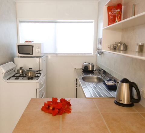 Aloha Apartments - Accommodation Coffs Harbour 5