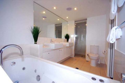 Beaches On Lammermoor Apartments - Accommodation Coffs Harbour 2