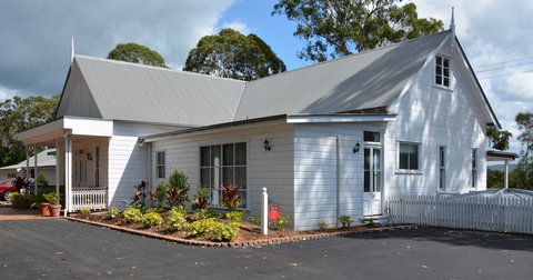 Bli Bli House Luxury Accommodation - Accommodation Coffs Harbour 0