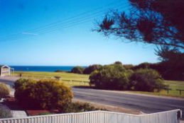 Bott's Beach Retreat - Accommodation Coffs Harbour 4