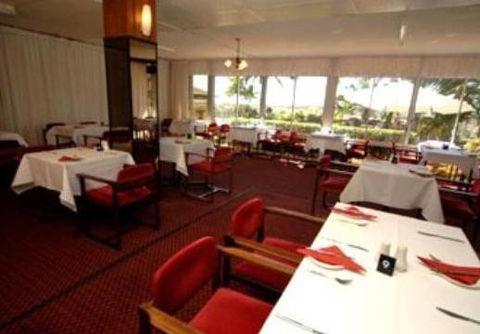 Camelot Motel Gladstone - Accommodation Coffs Harbour 0