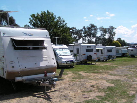 Canberra Carotel Motel & Caravan Park - Accommodation Coffs Harbour 0