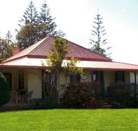 Christian's of Bucks Point - Accommodation Coffs Harbour