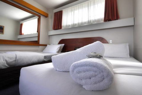 City View Motel ( Hobart) - Accommodation Coffs Harbour 0