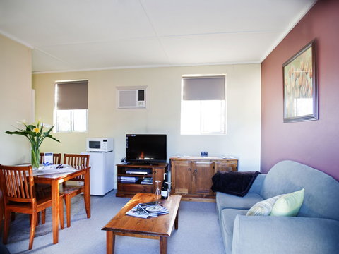 Stable On Riesling - Accommodation Coffs Harbour 10