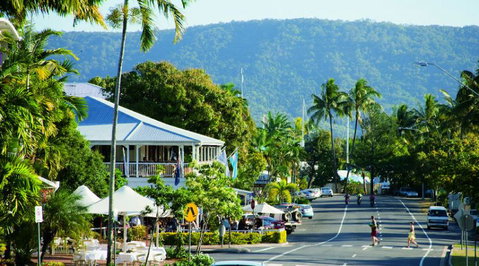Macrossan House Boutique Holiday Apartments - Accommodation Coffs Harbour 3