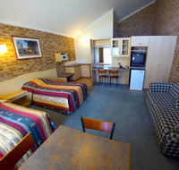 Country Gardens Motor Inn - Accommodation Coffs Harbour