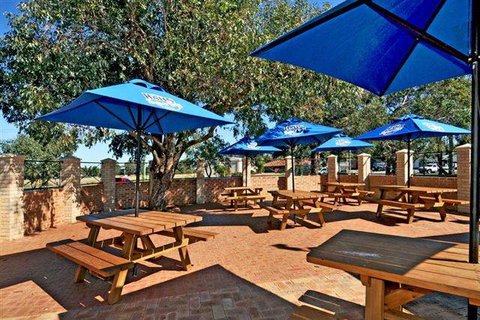 Drakesbrook Hotel - Accommodation Coffs Harbour 1