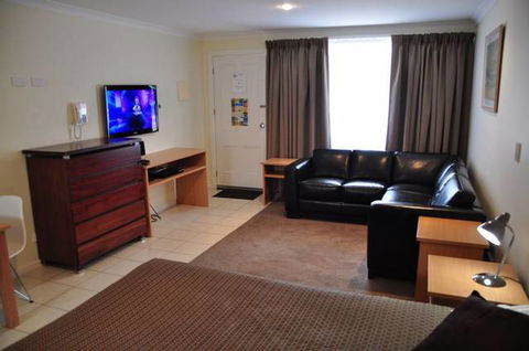 Emu Point Motel & Apartments - Accommodation Coffs Harbour 3