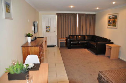 Emu Point Motel & Apartments - Accommodation Coffs Harbour 4