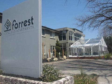 Forrest Hotel & Apartments - Accommodation Coffs Harbour 9