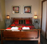 Golden Embers Apartments and B  B - Accommodation Coffs Harbour