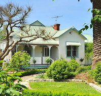 Healesville Garden Homestead - Accommodation Coffs Harbour