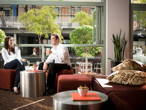 Holiday Inn Darling Harbour - Accommodation Coffs Harbour 2